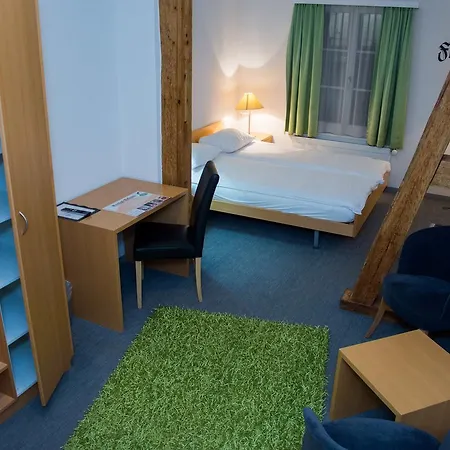 Han/Misafirhane Gasthof Tiefenau *